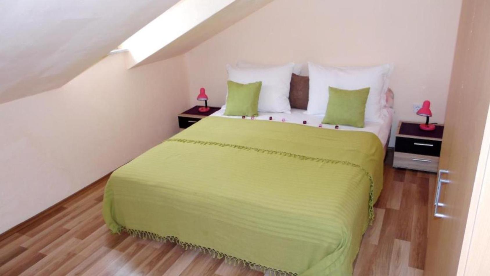 Apartment Sarita 2 Makarska